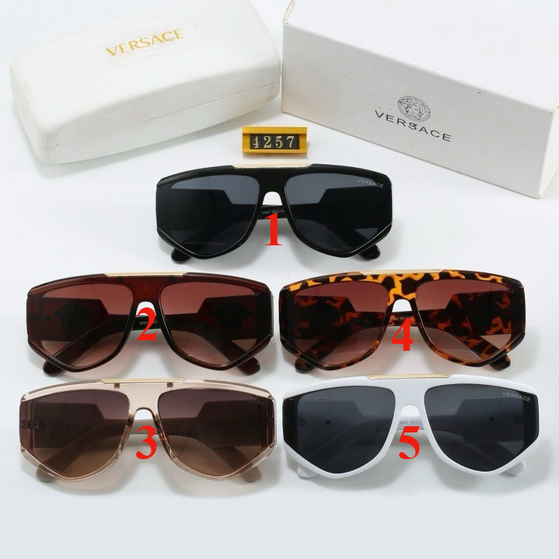 4257  Sunglasses with box