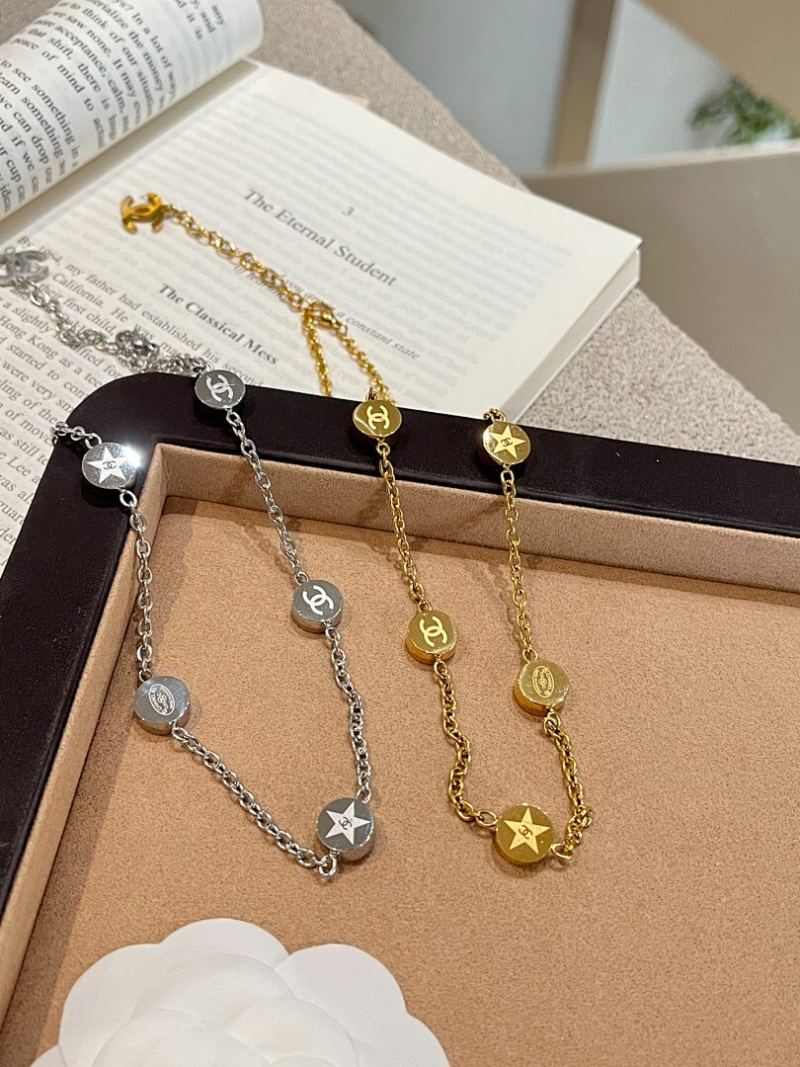 X742   Women's new titanium steel necklace jewelry