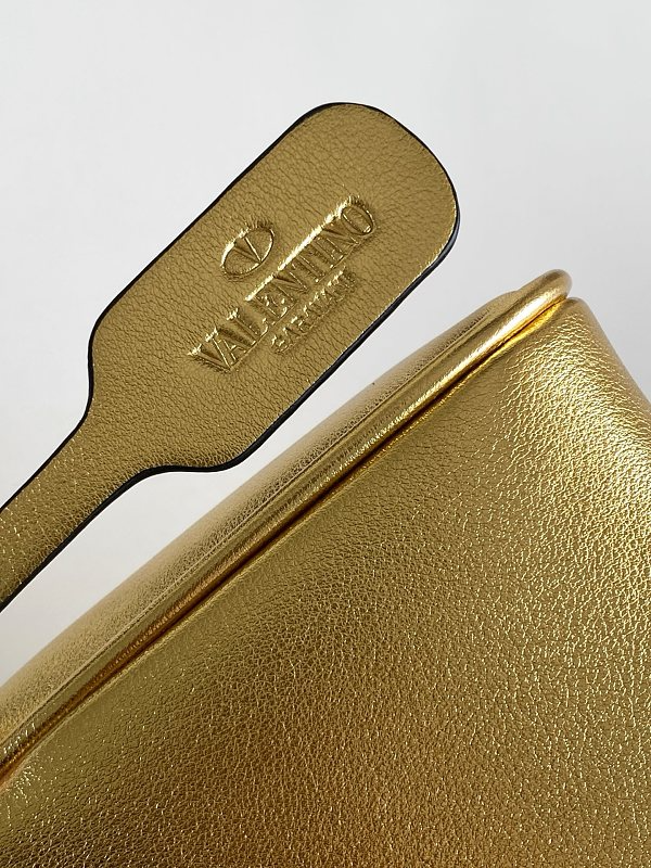 LVP10  bag 23.5-12-3cm Shoulder bags