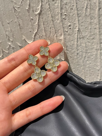 A1208  Women's new fashionable earrings and jewelry