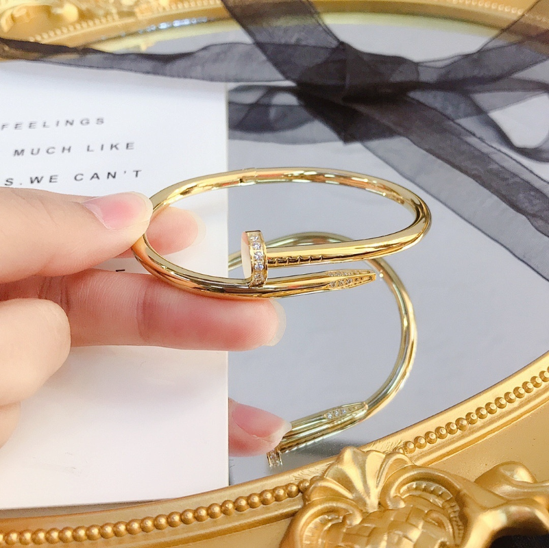 S098   Women's titanium steel nail bracelet jewelry