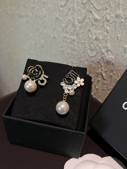 A214  Women's Camellia Asymmetric Pearl Earrings Jewelry