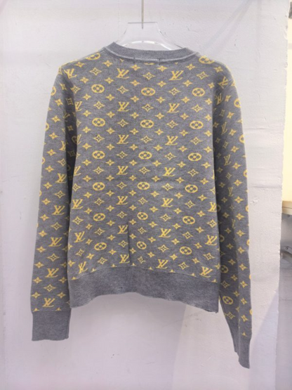 LVC034  New high-quality women's autumn and winter wool sweater cardigan clothing