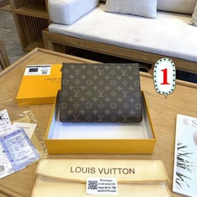 LVP49 Classic PVC Bag 26CM Bags