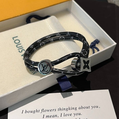 S477  Men's and women's universal titanium steel bracelet jewelry