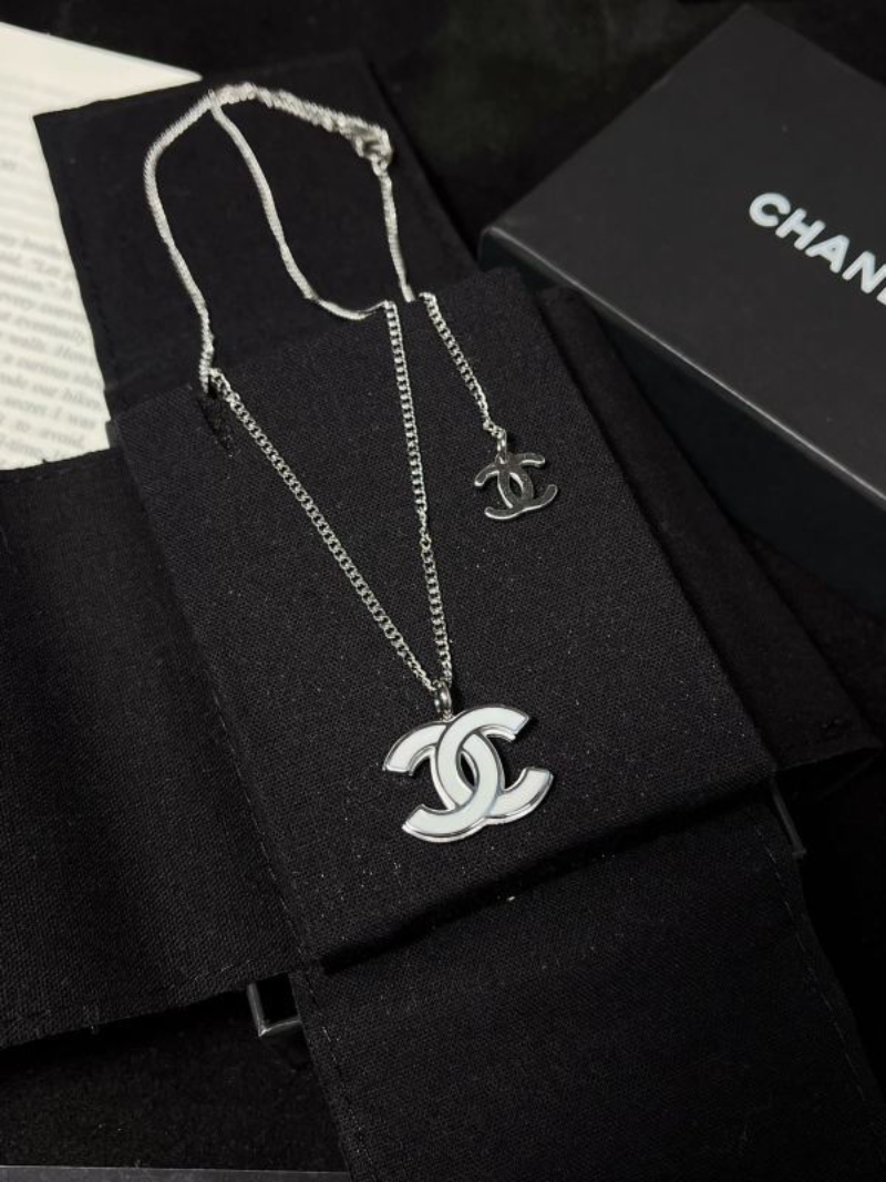 X712  Women's Titanium Steel Necklace Jewelry