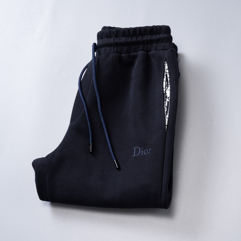 DIC200  New men's autumn and winter long sleeved suit top+pants clothing