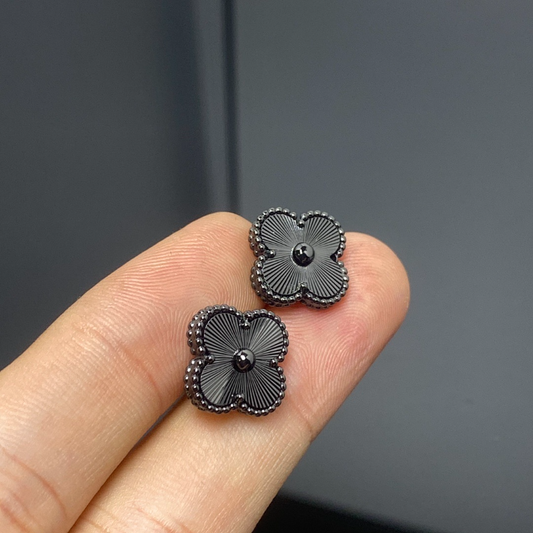 VAE35  Women's New Black Warrior Laser Earnail Jewelry