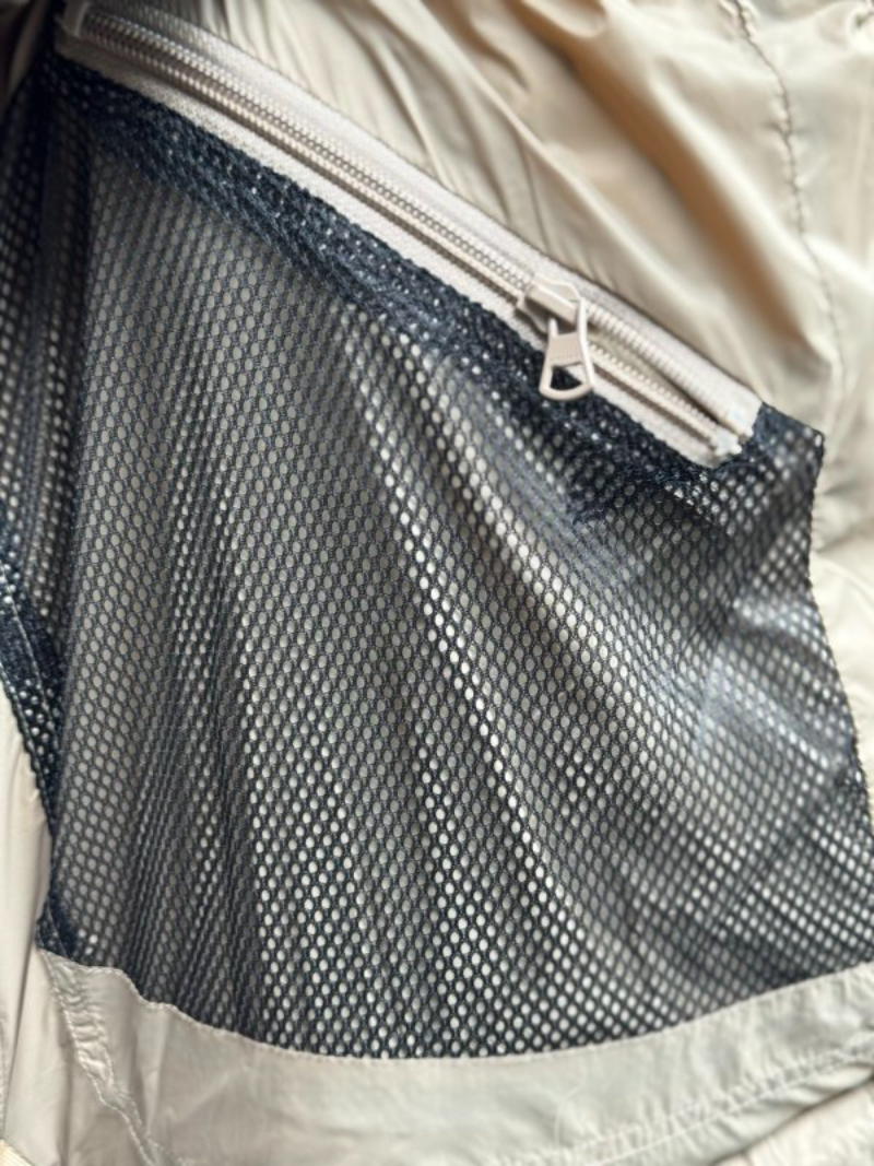 109765   New striped hooded sleeveless down jacket Top quliaty 1:1 clother