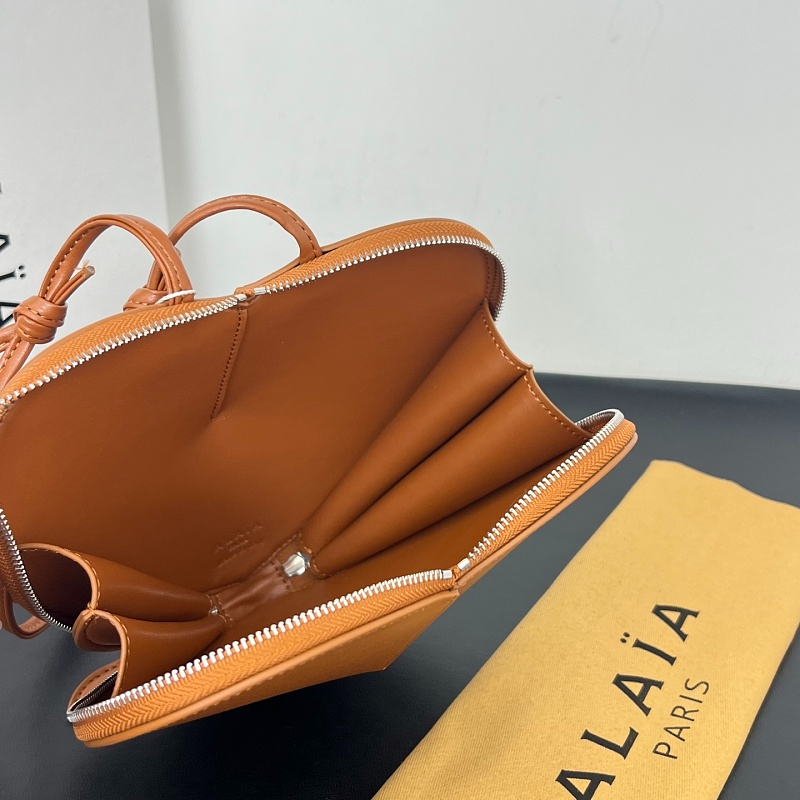 LPP116 bag 21x17x5cm Shoulder bags with box