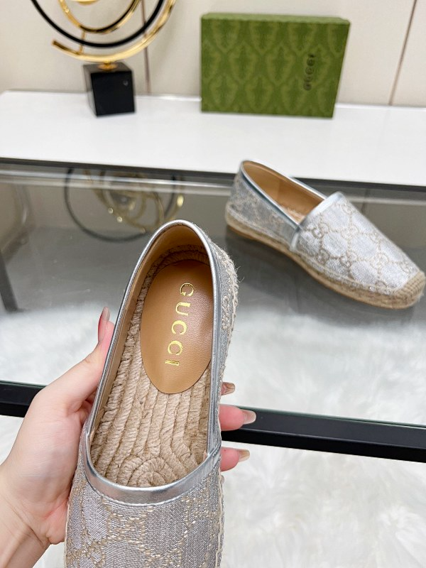 OGS32 Women 35-42 Shoes with box