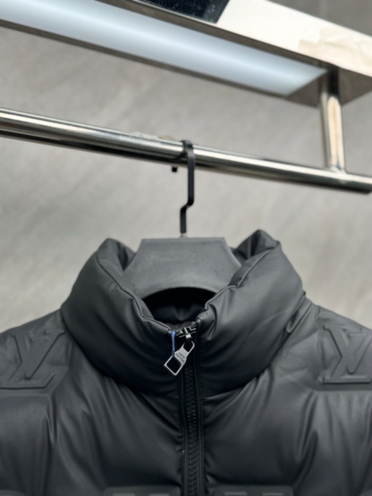 109745 New embossed classic down jacket Top quliaty 1:1 clothing