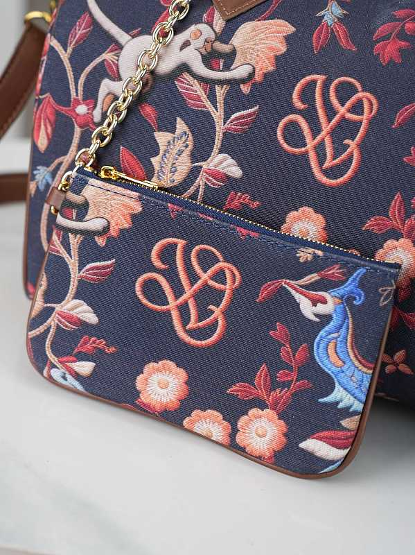 LLP329  Bag 30x22x19cm travel bag