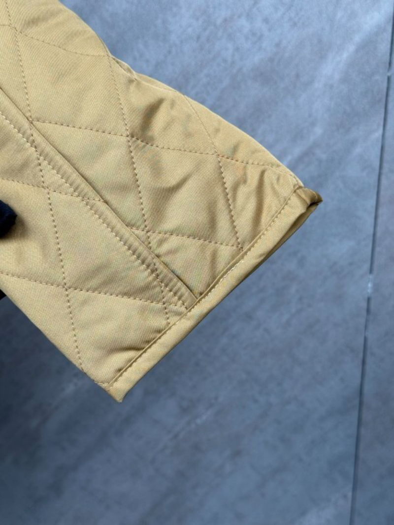 110089  New pocket letter embroidered cotton jacket Top quliaty 1:1 clothing