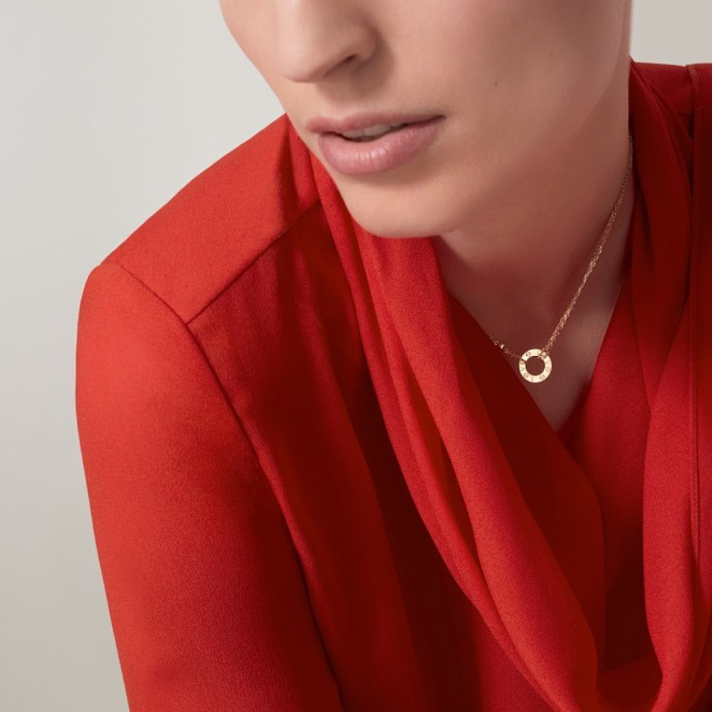 X740    Women's Titanium Steel Fashion Necklace Jewelry