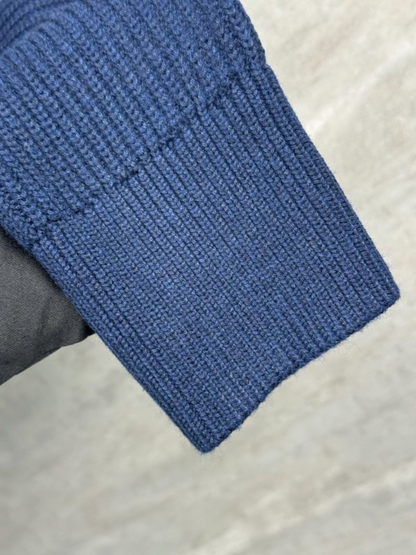 110119   New Mongolian micro seal wool knitted long sleeved Top quliaty 1:1 clothing