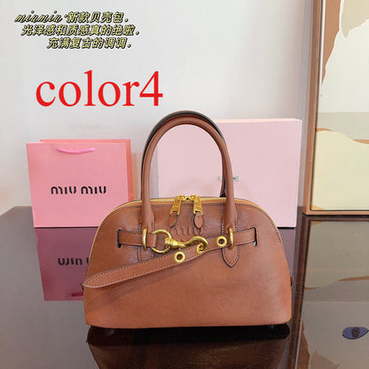 MMIB3  A vintage leather bag measuring 32*11*16cm