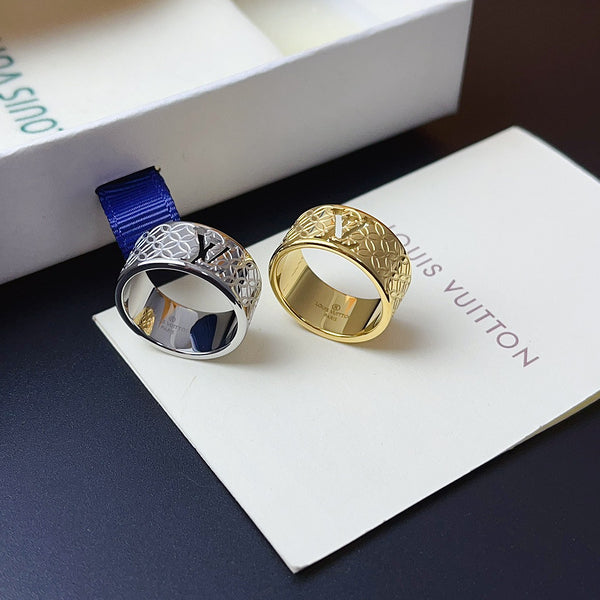 J114   New titanium steel ring jewelry