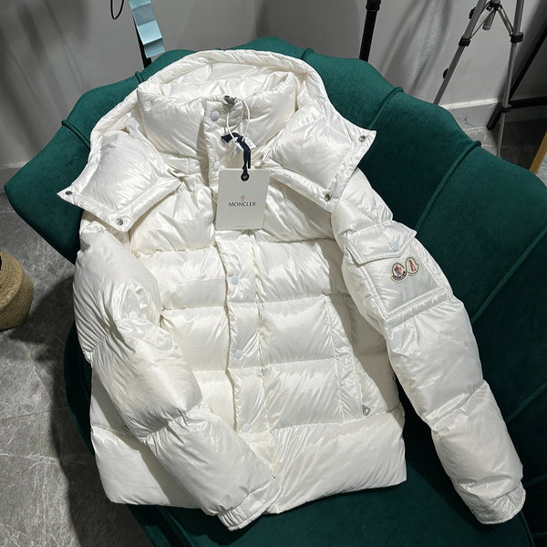 MKC50  Men's and women's down jackets