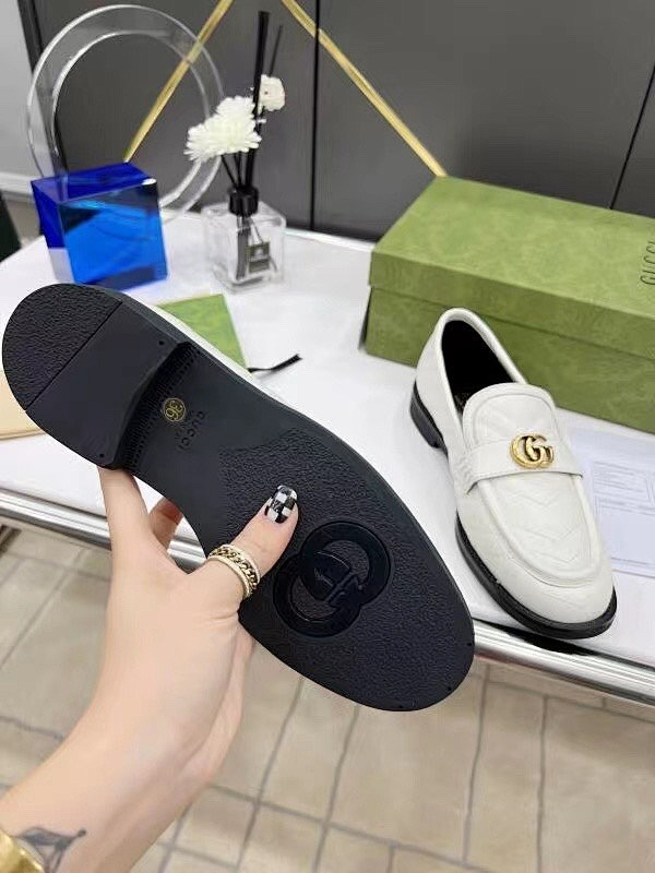 OGS29 Women 35-42 Leather Shoes with box