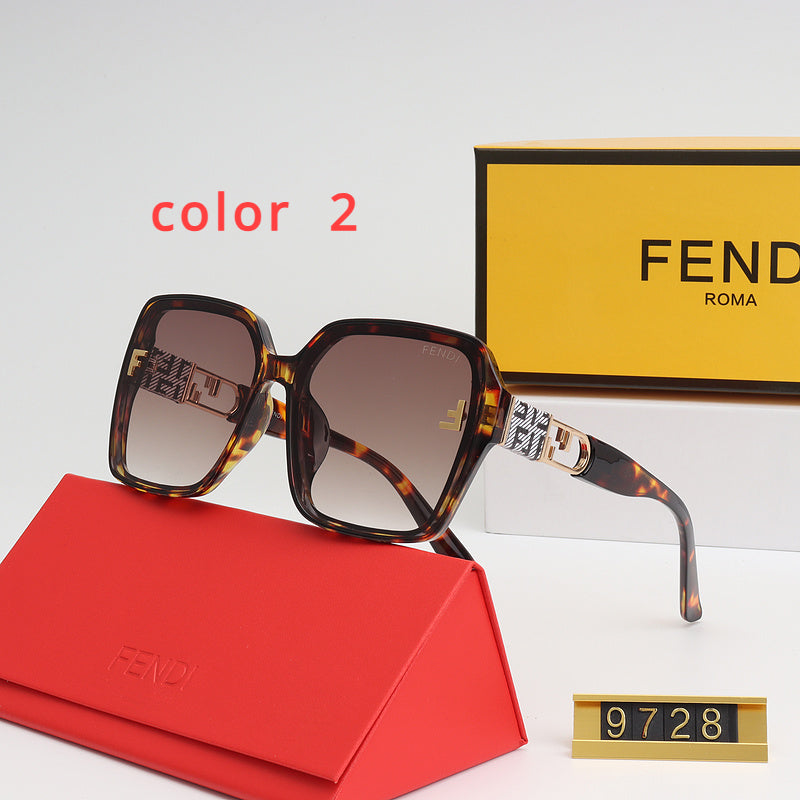 9728 Sunglasses with box