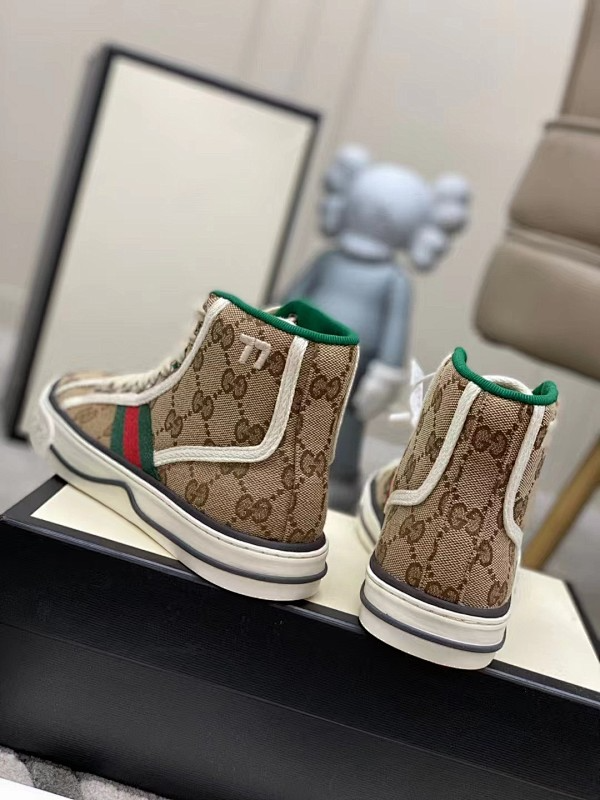 OGS31 Women 35-40 And Men 40-45 Shoes With box