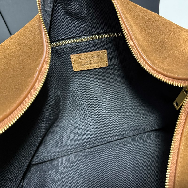 LYP77  bag 23x28x4cm Shoulder bags