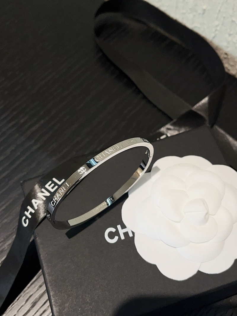 S499  Women's Titanium Steel Bracelet Jewelry