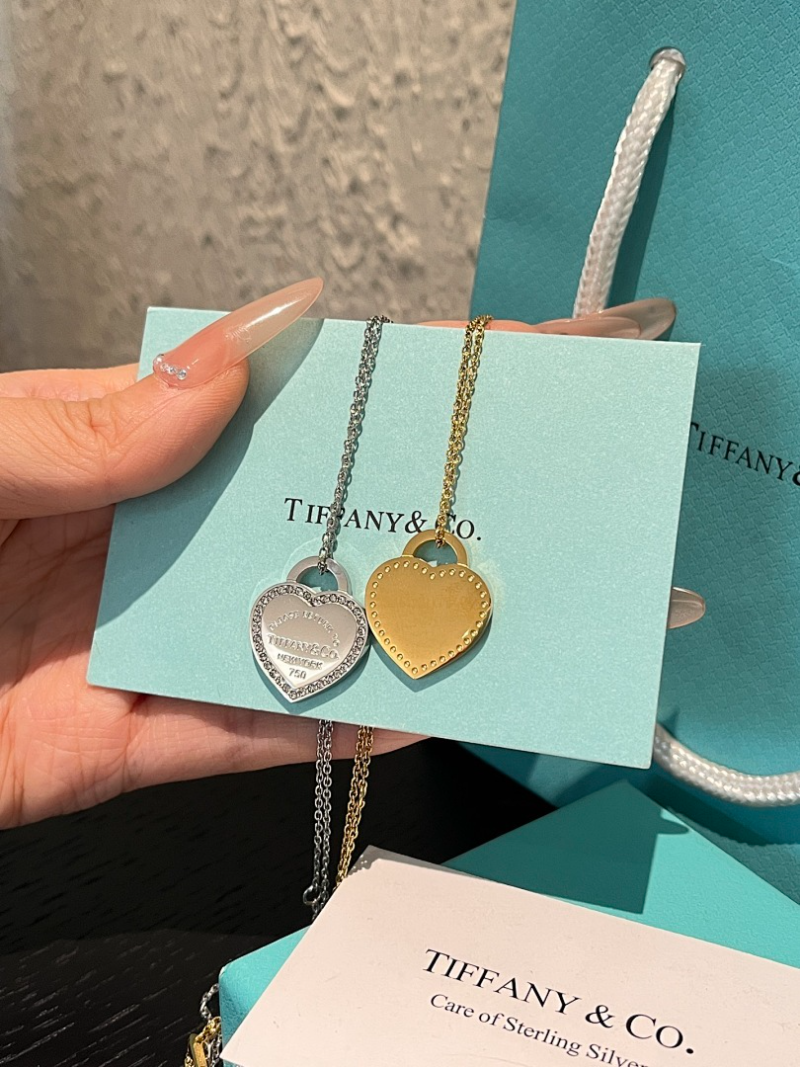 X735  Women's new fashionable titanium steel necklace jewelry