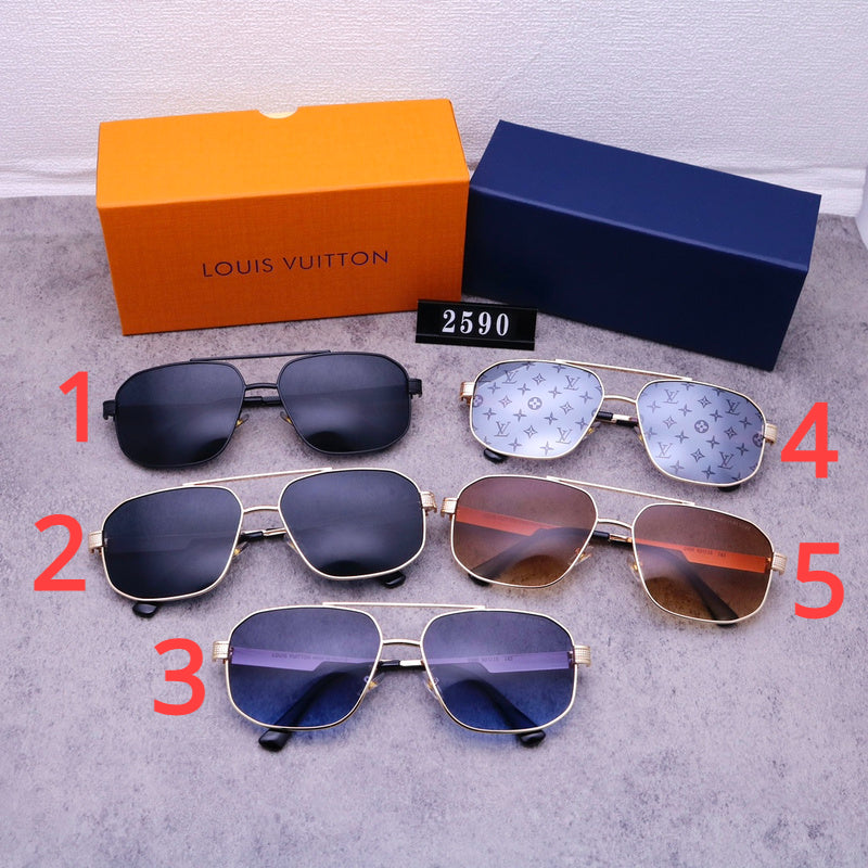 2590   Sunglasses with box