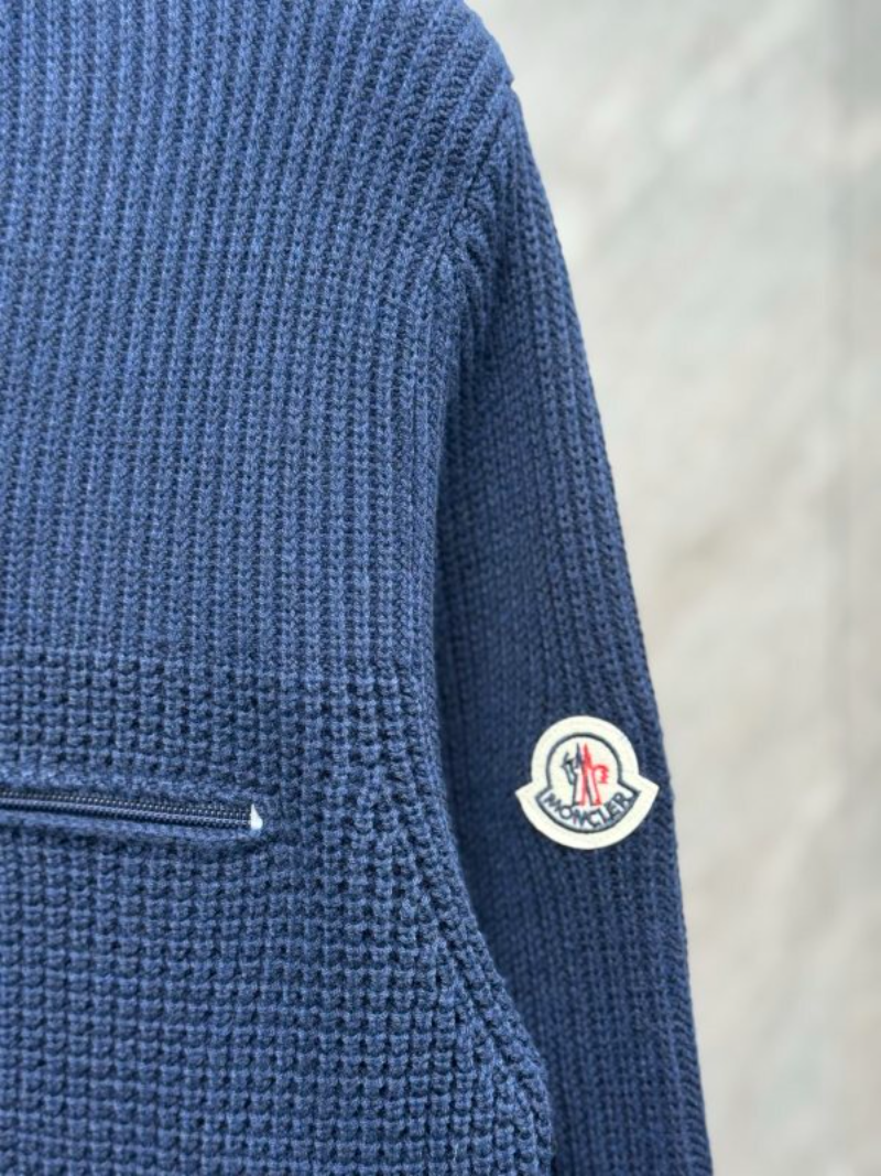 110119   New Mongolian micro seal wool knitted long sleeved Top quliaty 1:1 clothing