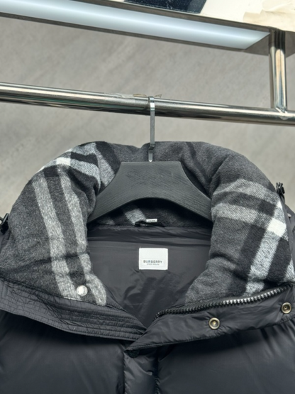 109765   New striped hooded sleeveless down jacket Top quliaty 1:1 clother