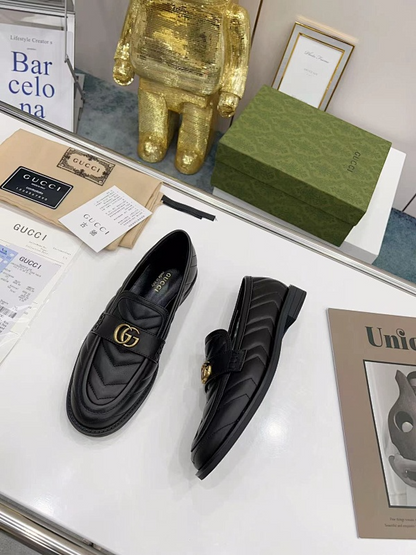 OGS29 Women 35-42 Leather Shoes with box