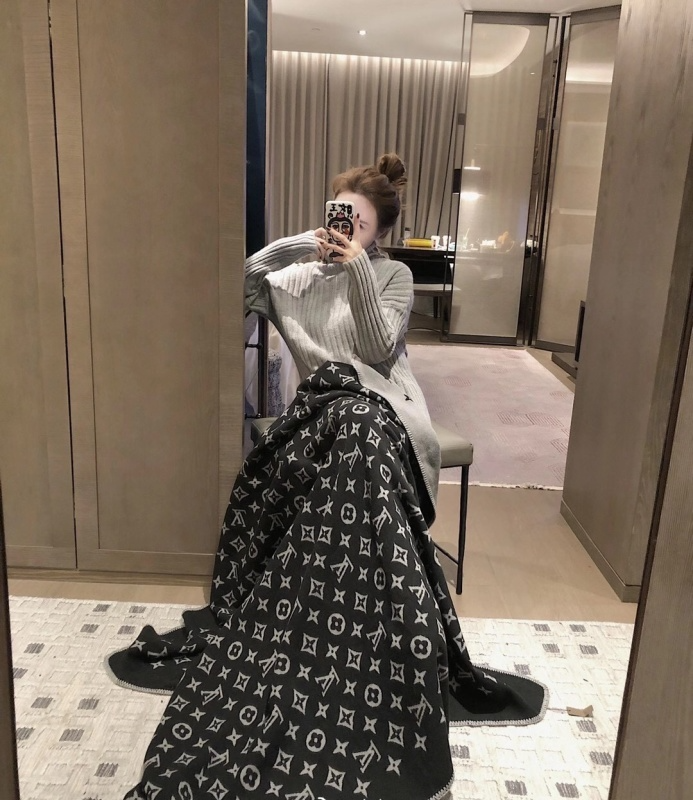 XLC46 Cashmere blend Shawl 130-150CM Scarf