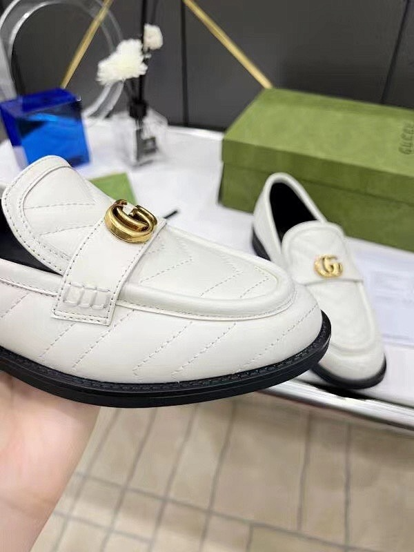OGS29 Women 35-42 Leather Shoes with box
