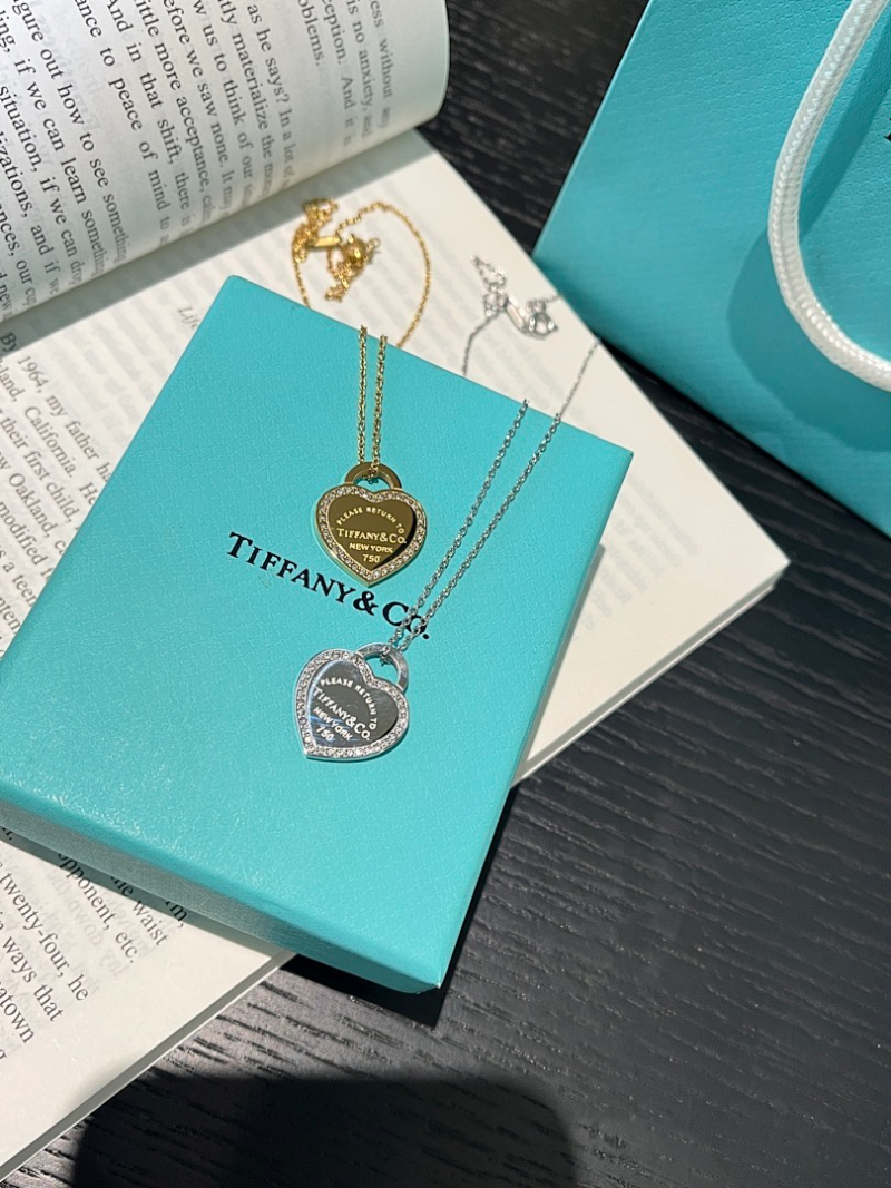 X735  Women's new fashionable titanium steel necklace jewelry