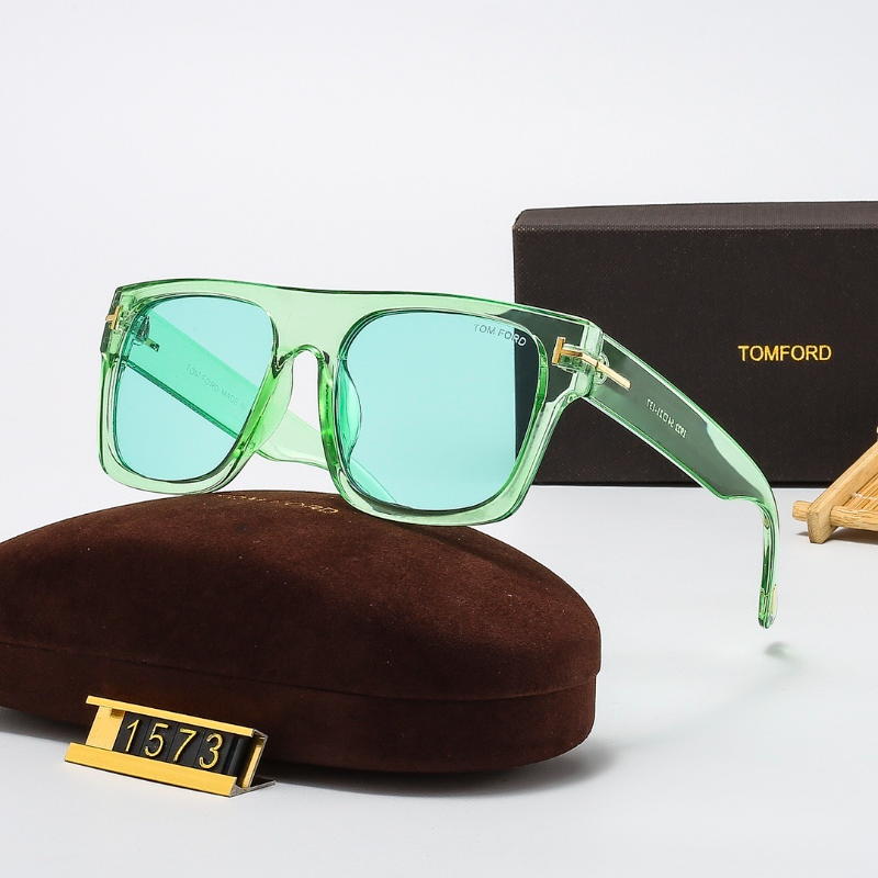1573  Sunglasses with box