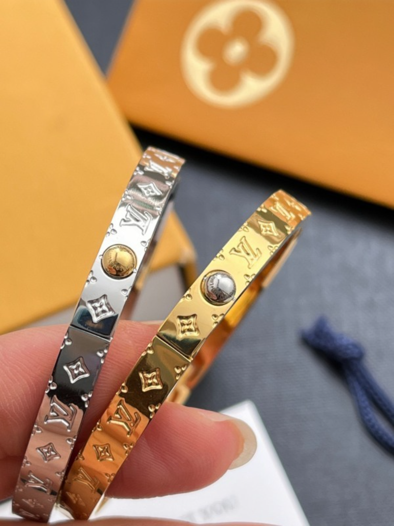 S478  Women's Titanium Steel Bracelet Jewelry