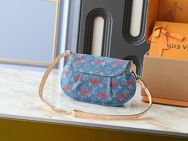 LLP285 bag 27.0-18.0-3.0CM Shoulder bags