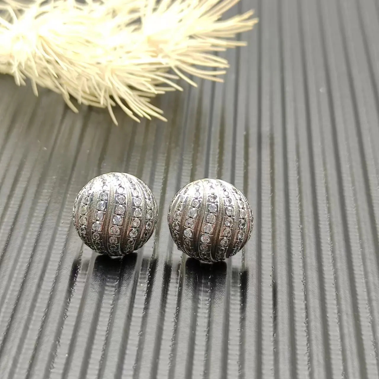 High Quality Fashion Classic 925 Silver Dy New Stud Earrings For Everyday Wear