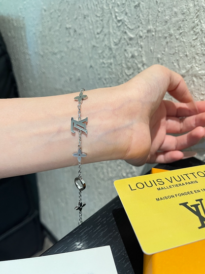 L228 Women's Titanium Steel Bracelet Jewelry