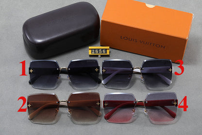 2656   Sunglasses with box