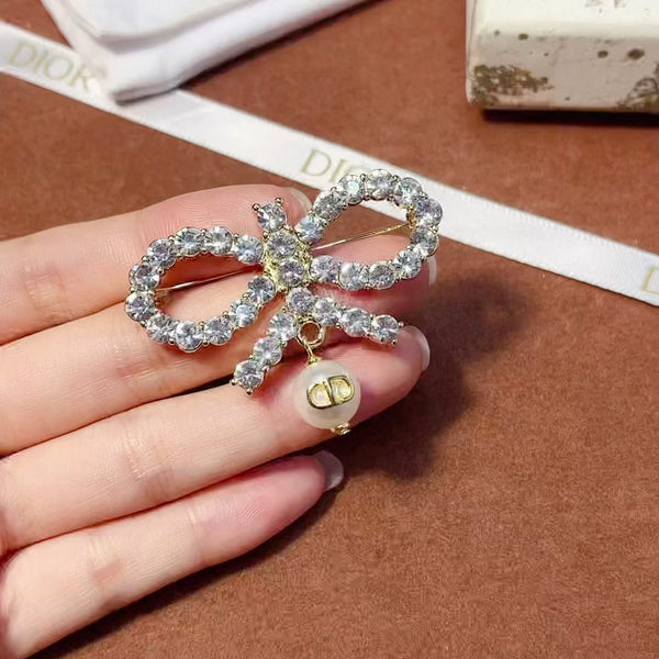 D189   New women's brooch jewelry