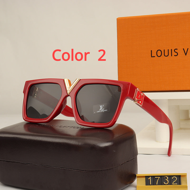 1732 Sunglasses with box