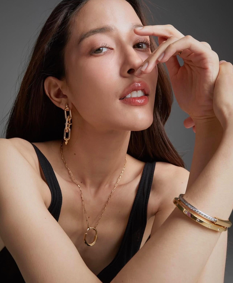 A1240   Women's new fashionable earring jewelry