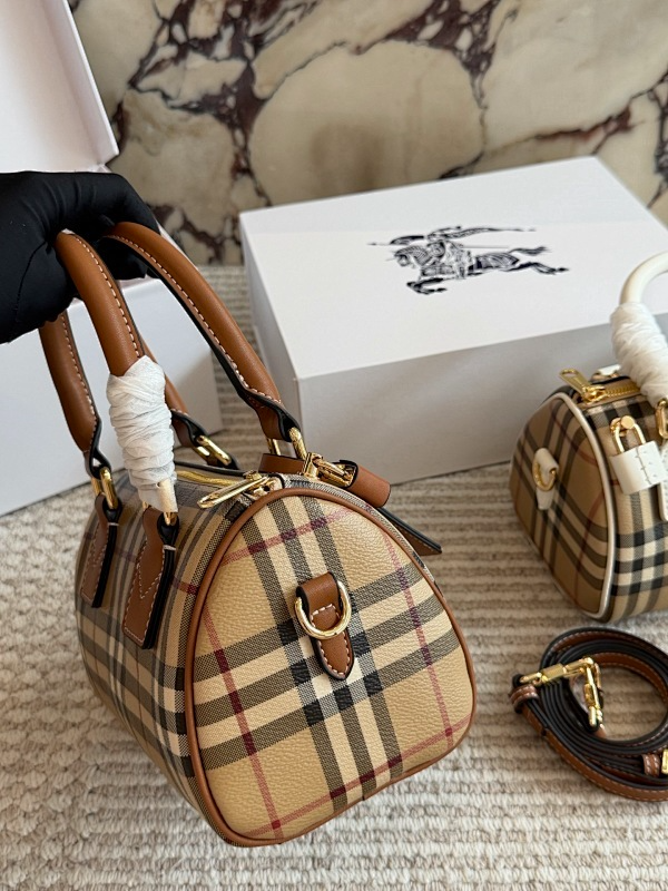 MBP7 bag 20CM Handbag