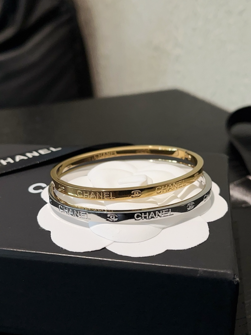 S499  Women's Titanium Steel Bracelet Jewelry