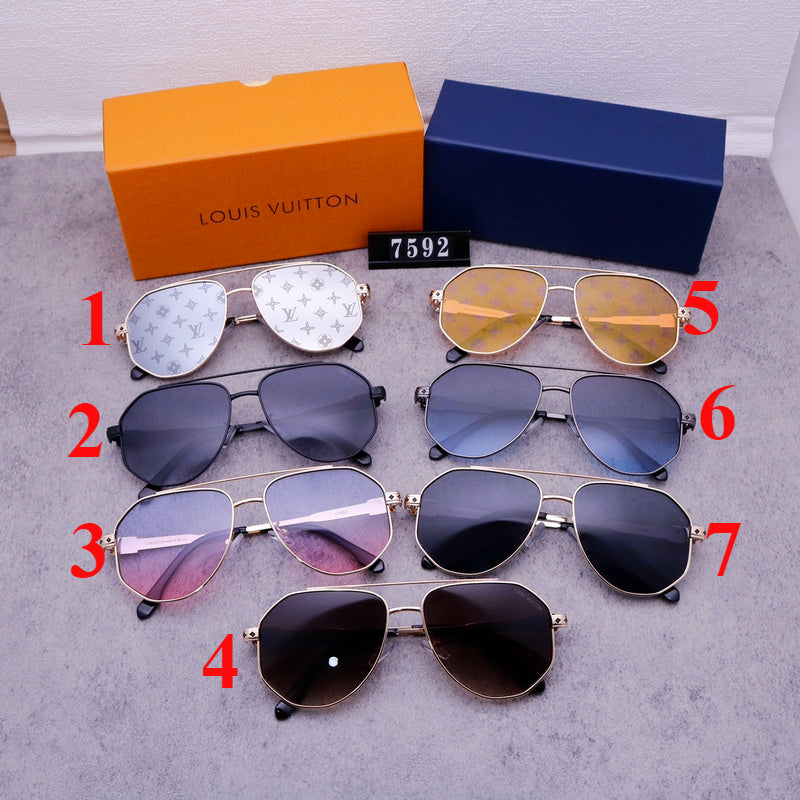 7592 Sunglasses with box