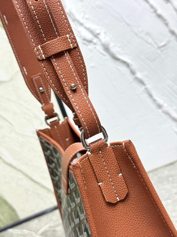 LGP115 bag 28-22-10CM Shoulder bags