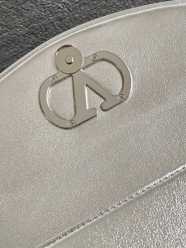 LVP10  bag 23.5-12-3cm Shoulder bags